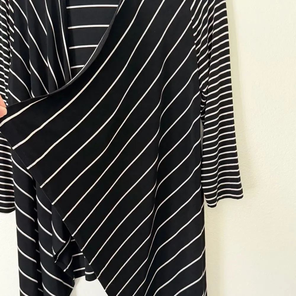 Chicos Travelers Sz 1 (Medium 8) Mixed Stripe Open Front Cardigan Black White